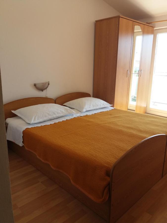 Apartment Viktoria Primošten Dış mekan fotoğraf